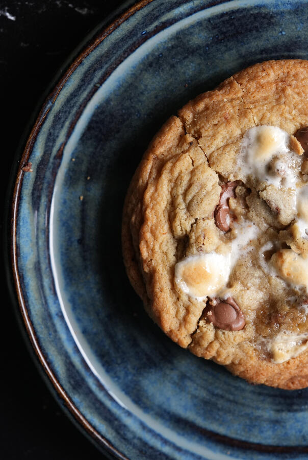 Cookie - campfire s'mores Cookie - campfire s'mores
